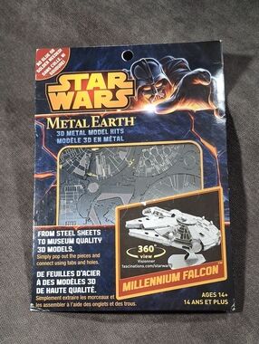 Star Wars Metal Earth Mini 3D Metal Model Kit Millennium Falcon NEW AGE 14+